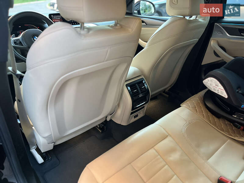 Внедорожник / Кроссовер BMW X4 2020 в Львове