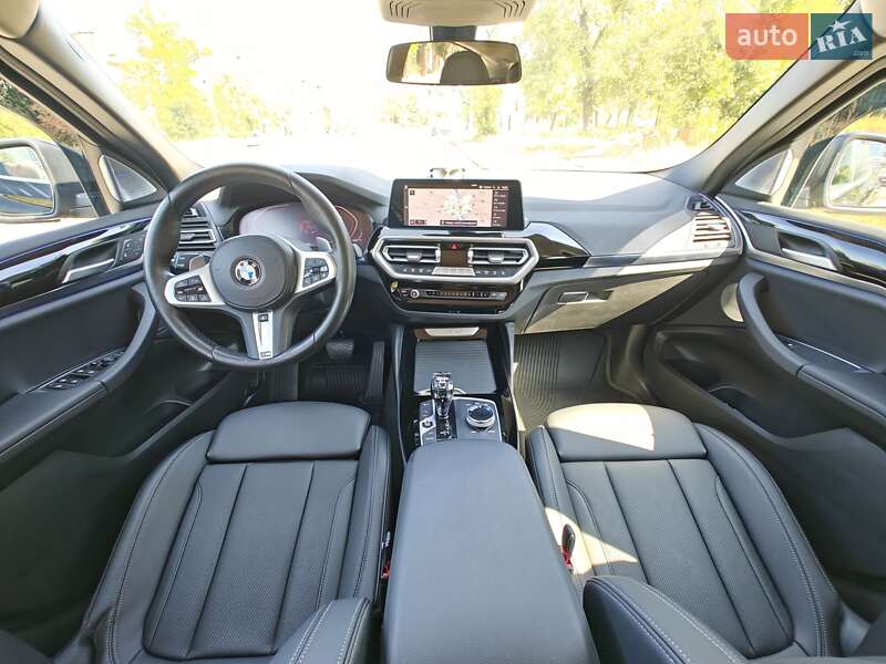 Внедорожник / Кроссовер BMW X4 2022 в Киеве