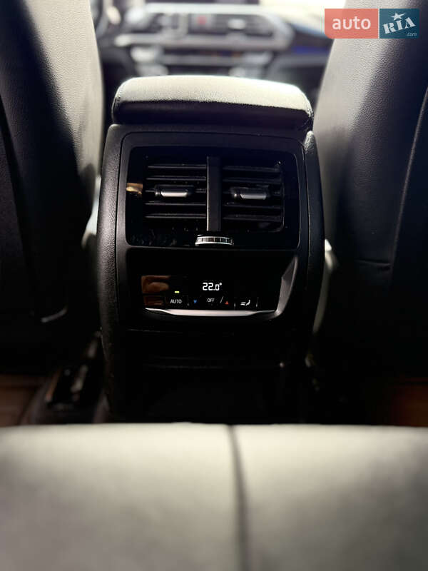 Внедорожник / Кроссовер BMW X4 2018 в Каменец-Подольском