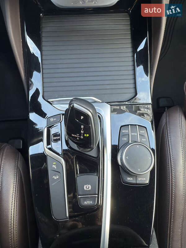 Внедорожник / Кроссовер BMW X4 2020 в Луцке