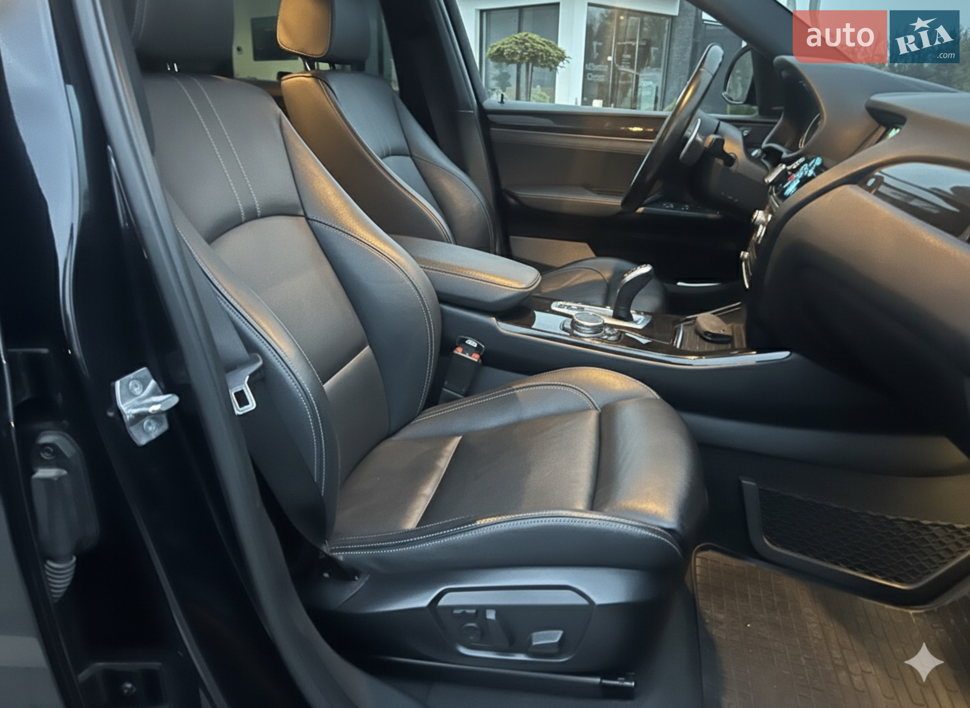 BMW X4 2015 VIN 5UXXW3C58G0R20506 фото оголошення 13 з 15