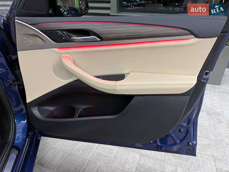 Внедорожник / Кроссовер BMW X4 2019 в Киеве