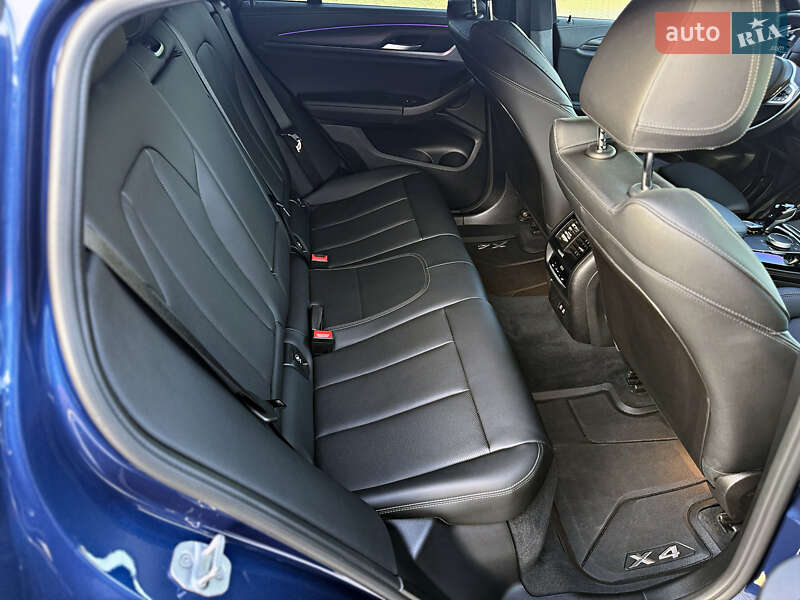 Внедорожник / Кроссовер BMW X4 2022 в Буче