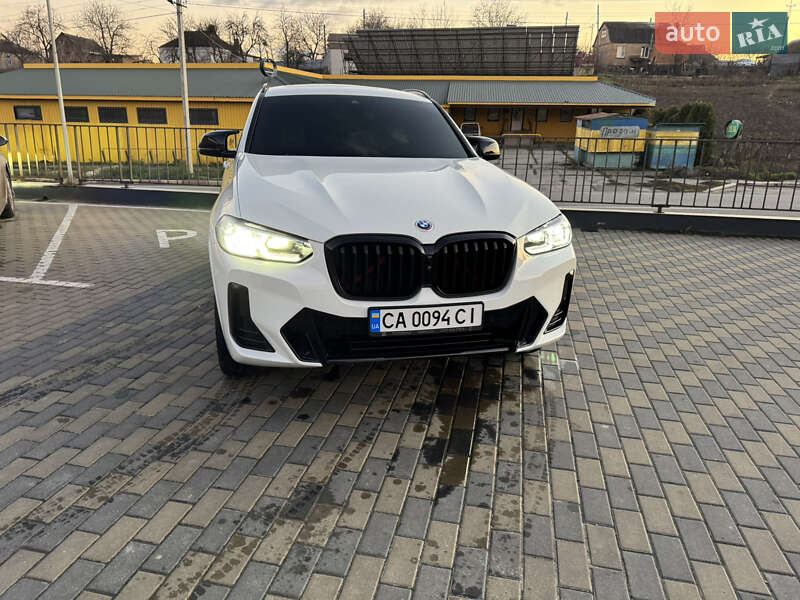 Внедорожник / Кроссовер BMW X4 2022 в Черкассах