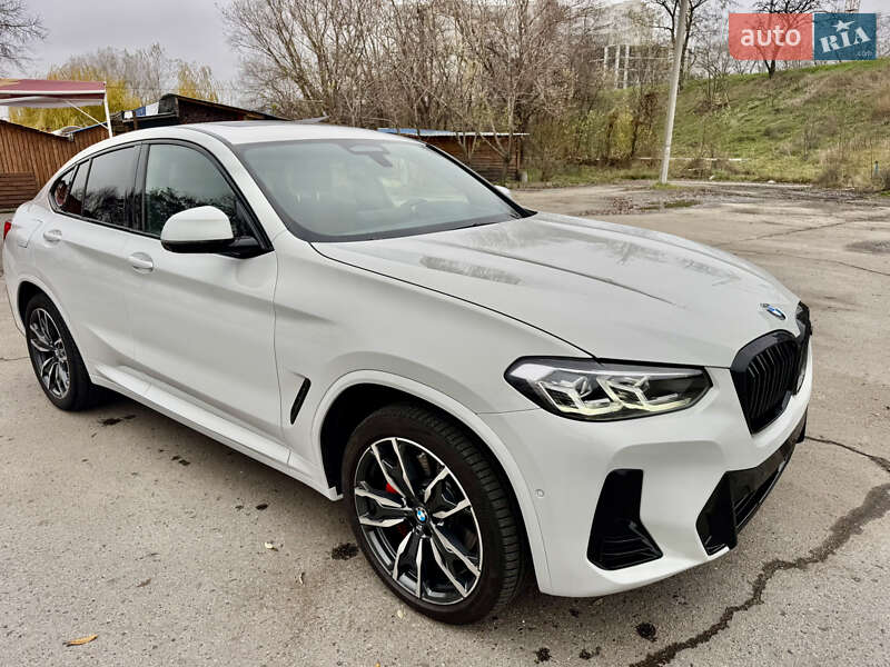 Внедорожник / Кроссовер BMW X4 2023 в Харькове