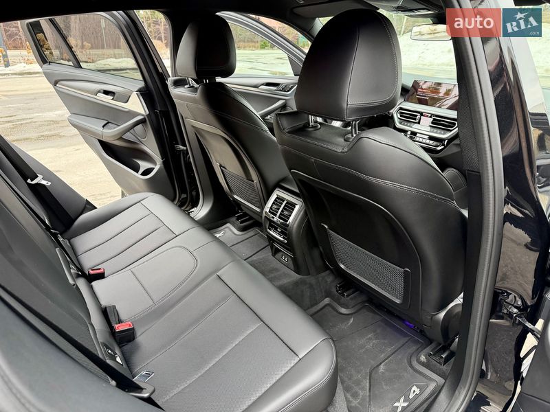 Внедорожник / Кроссовер BMW X4 2022 в Киеве