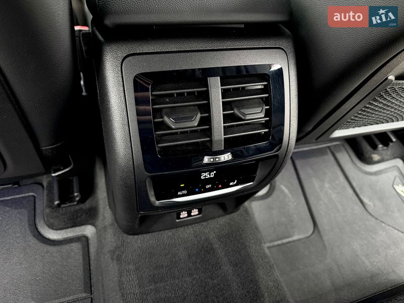 Внедорожник / Кроссовер BMW X4 2022 в Киеве