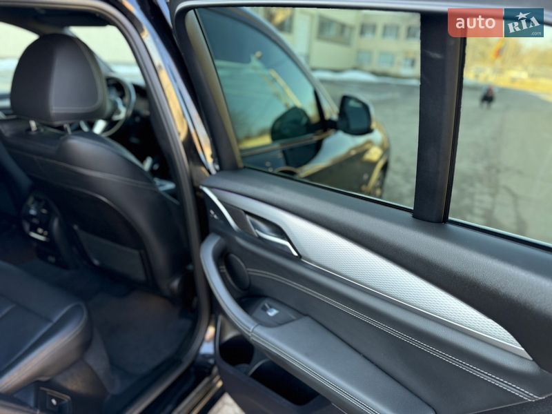 Внедорожник / Кроссовер BMW X4 2020 в Стрые