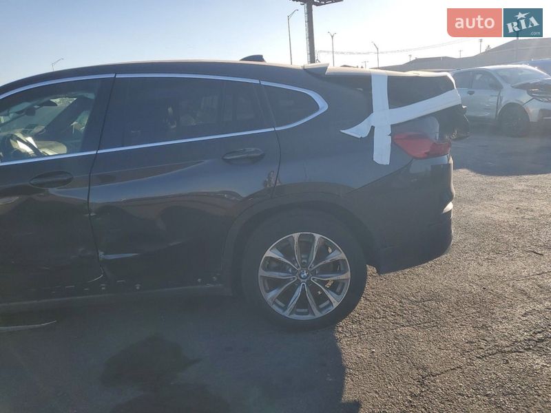 Внедорожник / Кроссовер BMW X4 2019 в Киеве