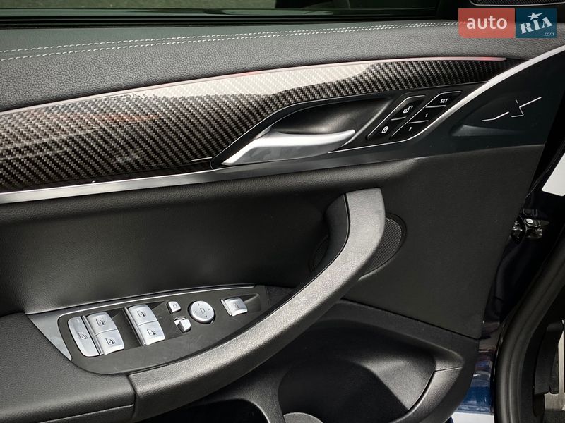 Внедорожник / Кроссовер BMW X4 2024 в Киеве