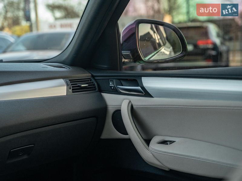 Внедорожник / Кроссовер BMW X4 2015 в Черновцах