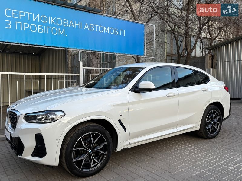 Внедорожник / Кроссовер BMW X4 2022 в Черкассах