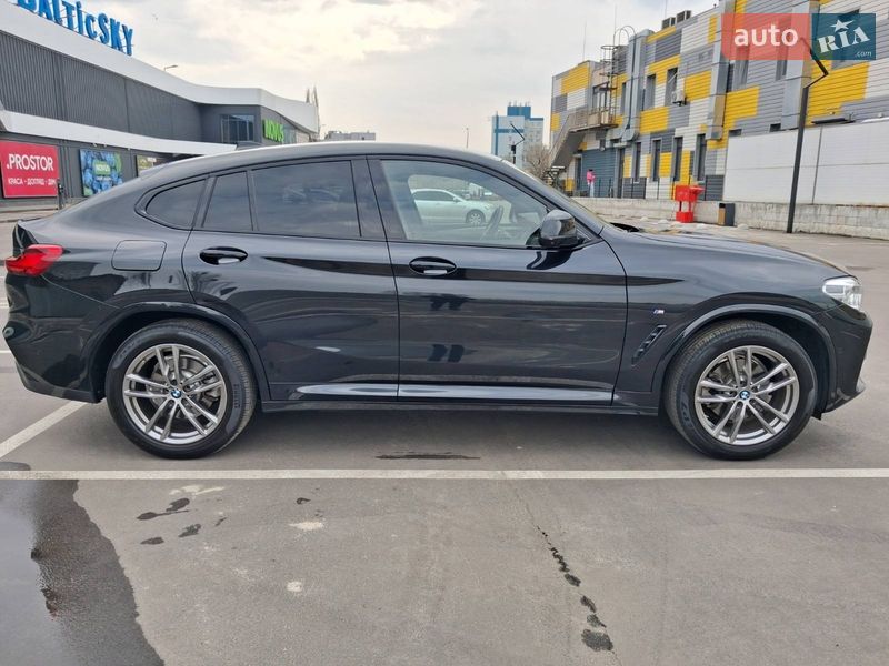 Внедорожник / Кроссовер BMW X4 2020 в Киеве
