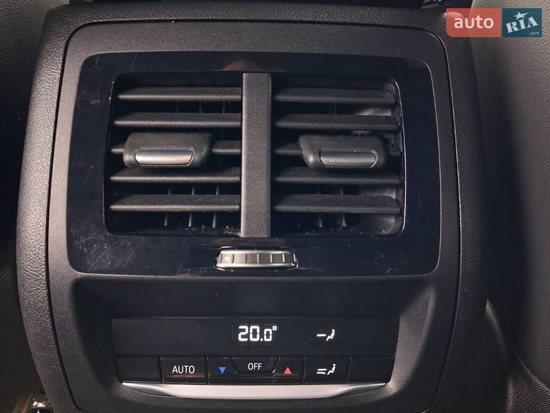 Внедорожник / Кроссовер BMW X4 2020 в Киеве