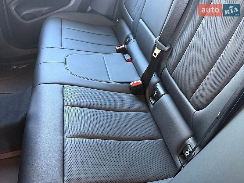 Внедорожник / Кроссовер BMW X4 2022 в Киеве