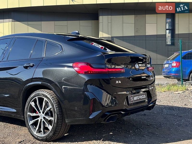 Внедорожник / Кроссовер BMW X4 2021 в Киеве