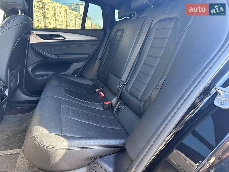 Внедорожник / Кроссовер BMW X4 2021 в Киеве