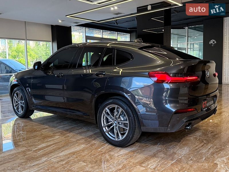 Внедорожник / Кроссовер BMW X4 2021 в Киеве