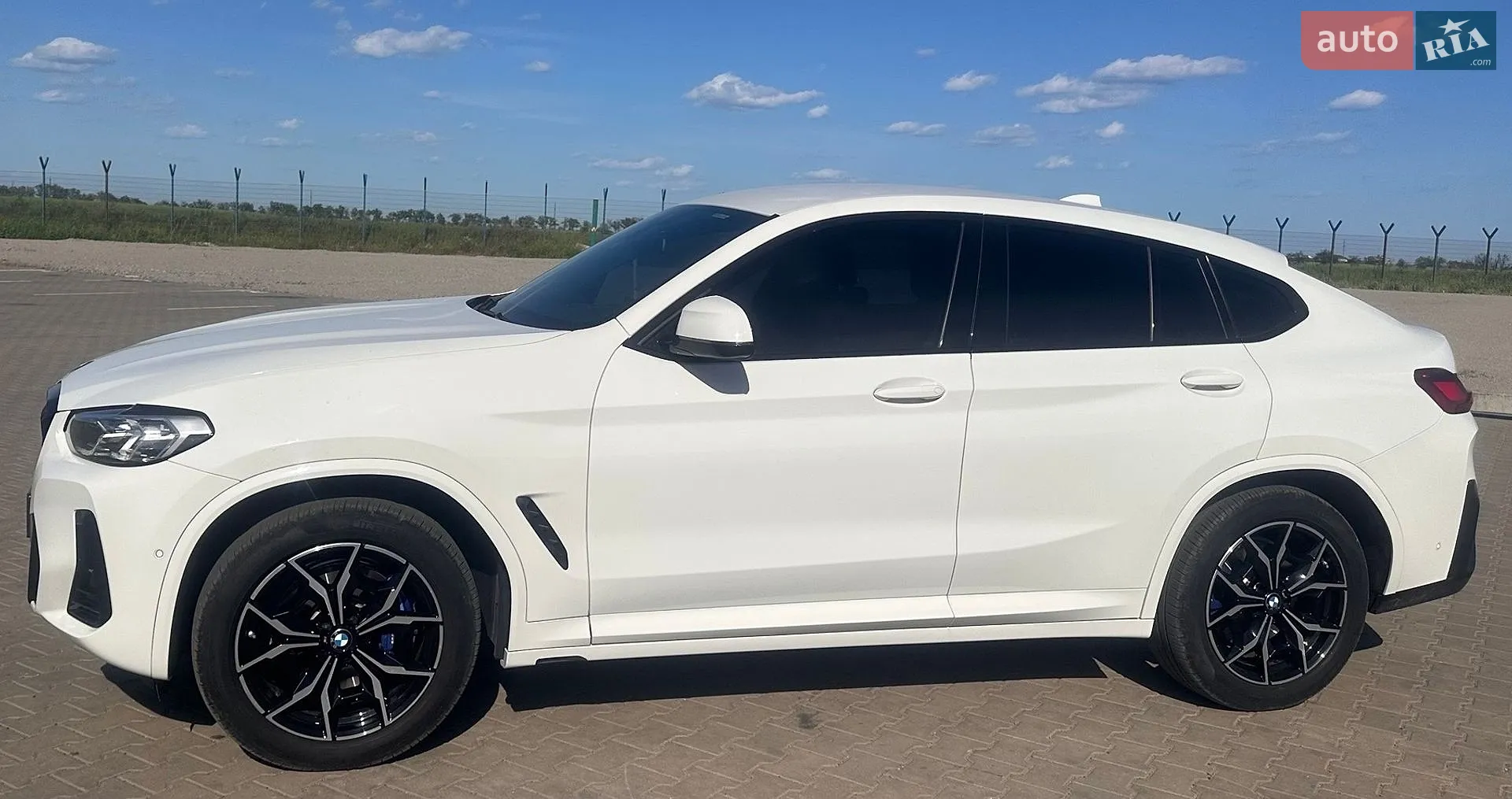 2022 BMW X4 - фото 1