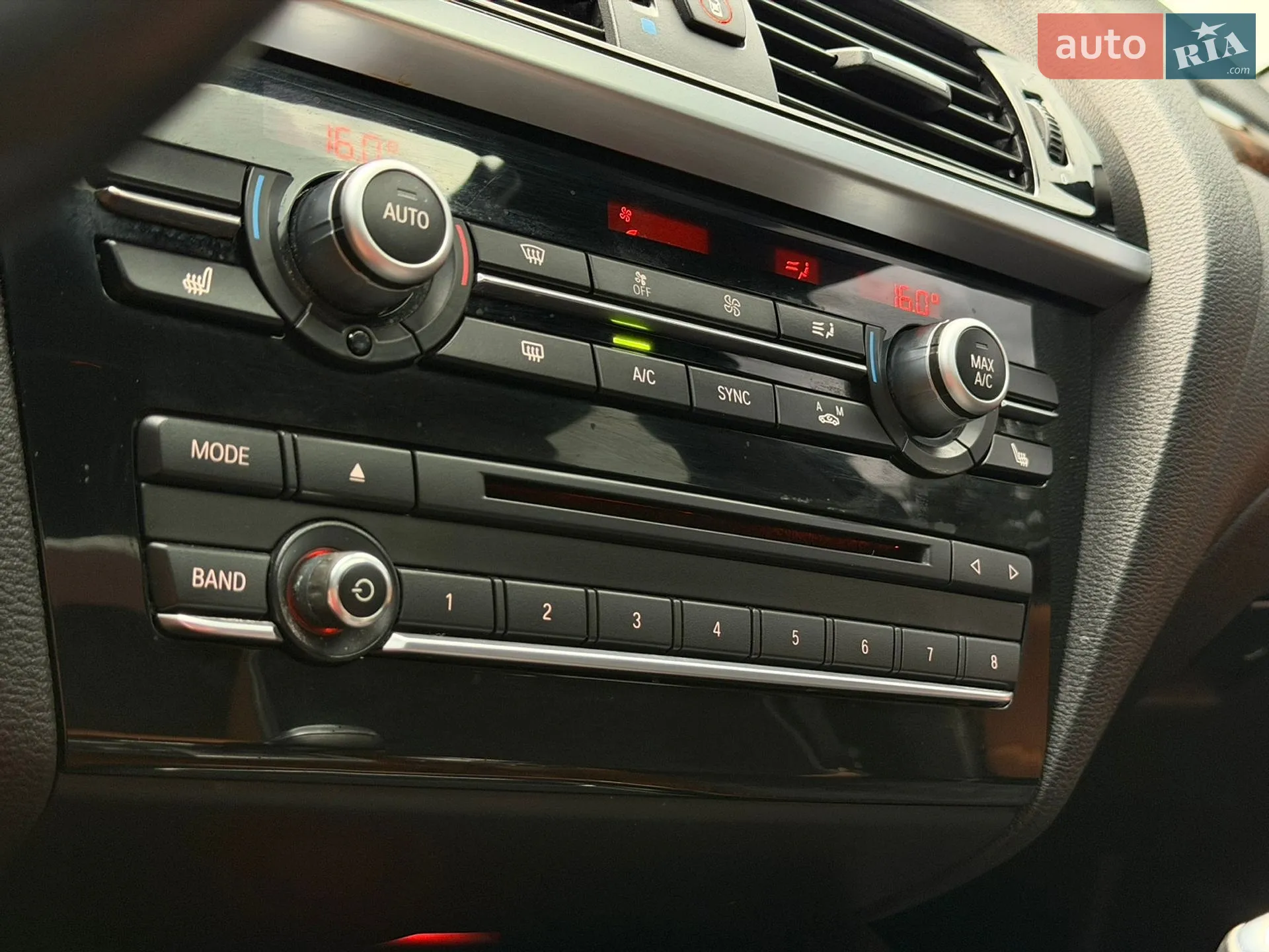 2016 BMW X4 - мініатюра 31
