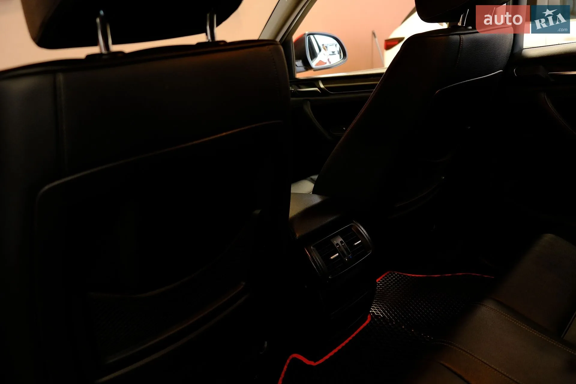 2015 BMW X4 - мініатюра 27