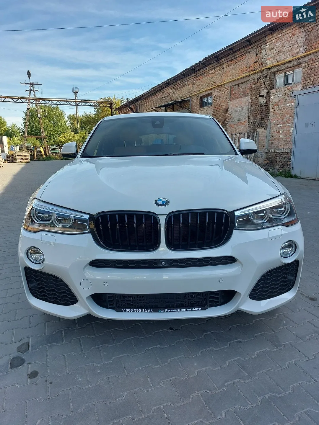 2015 BMW X4 - мініатюра 3
