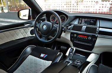 Позашляховик / Кросовер BMW X5 M 2010 в 