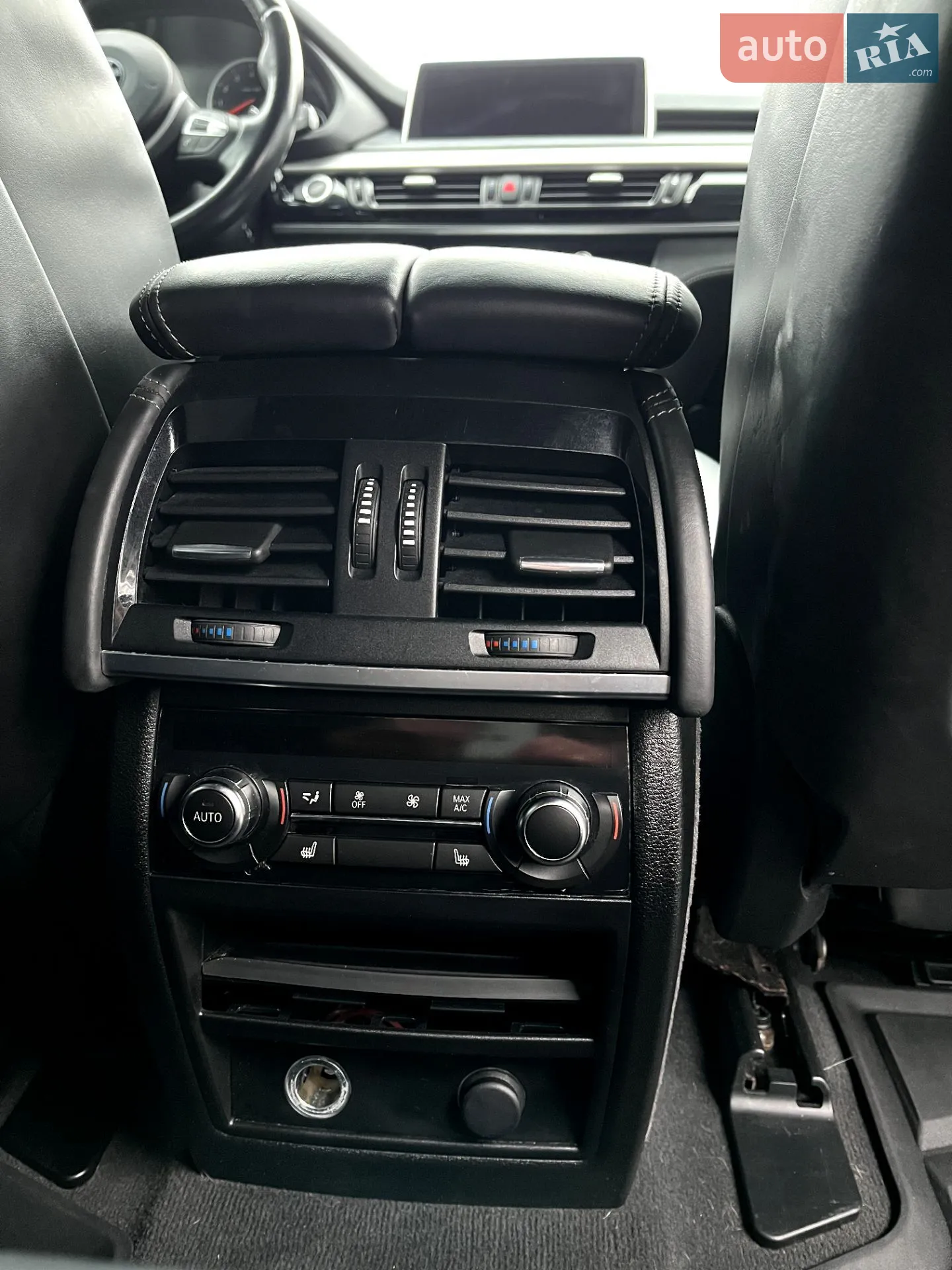 2016 BMW X5 M - мініатюра 20