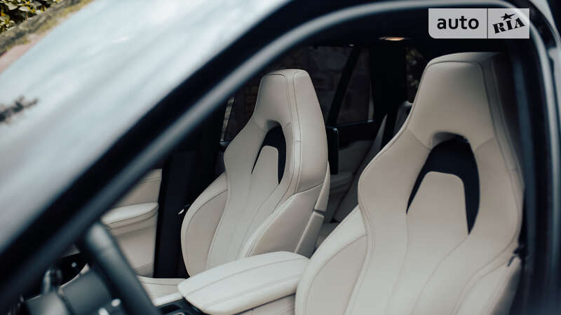 Внедорожник / Кроссовер BMW X5 M 2017 в Черновцах