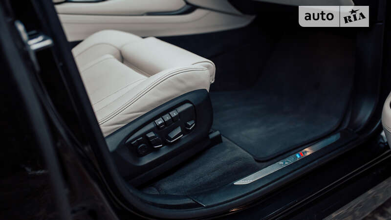 Внедорожник / Кроссовер BMW X5 M 2017 в Черновцах