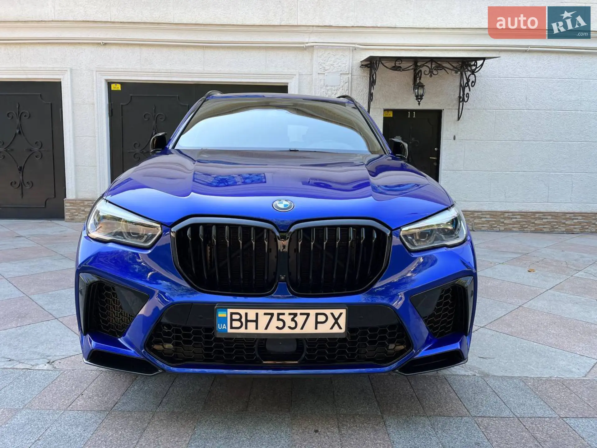 2020 BMW X5 M - мініатюра 3