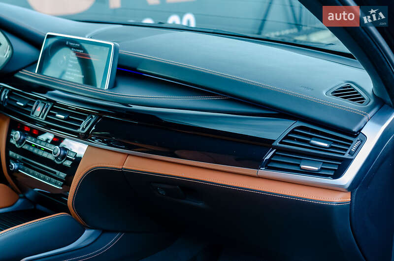 Внедорожник / Кроссовер BMW X5 M 2015 в Киеве