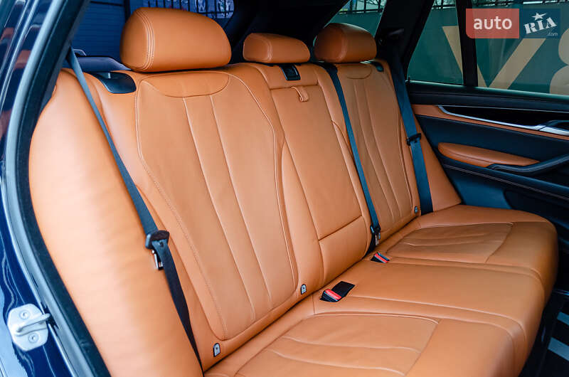 Внедорожник / Кроссовер BMW X5 M 2015 в Киеве