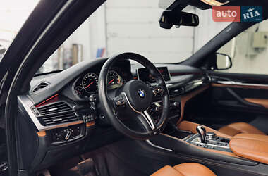 Внедорожник / Кроссовер BMW X5 M 2015 в 