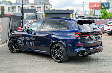 Позашляховик / Кросовер BMW X5 M 2020 в 