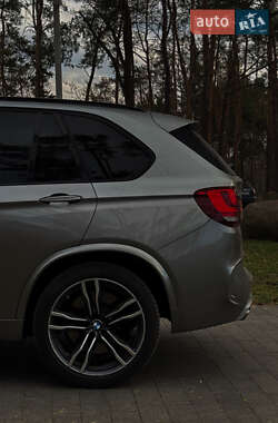 Позашляховик / Кросовер BMW X5 M 2015 в 