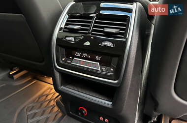 Позашляховик / Кросовер BMW X5 M 2023 в 