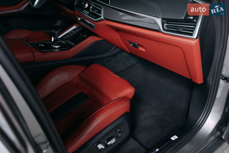 Внедорожник / Кроссовер BMW X5 M 2022 в Киеве