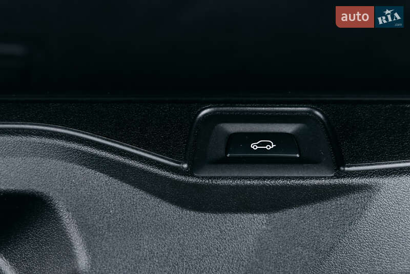 Внедорожник / Кроссовер BMW X5 M 2022 в Киеве