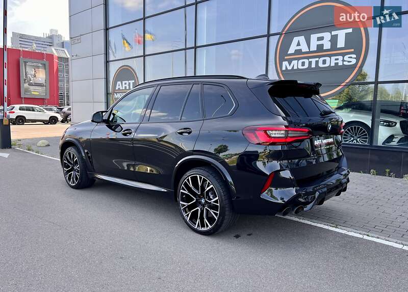 Внедорожник / Кроссовер BMW X5 M 2022 в Киеве