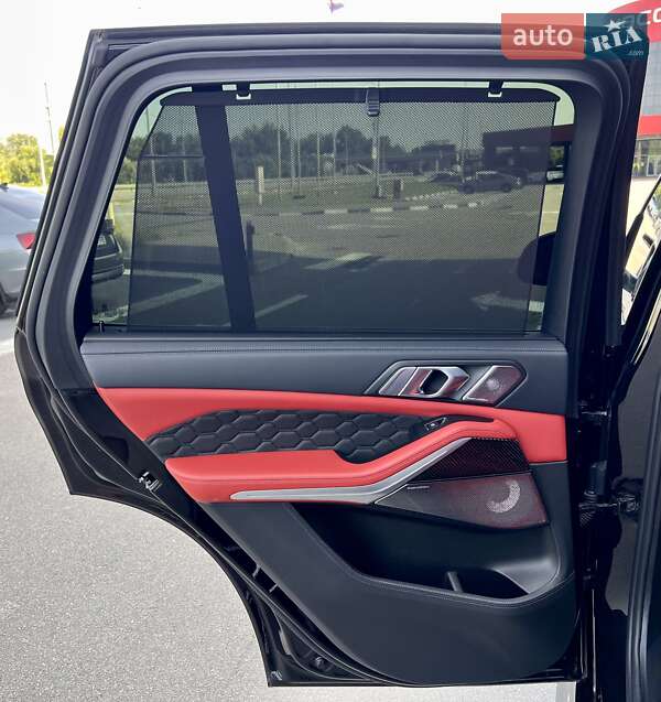 Внедорожник / Кроссовер BMW X5 M 2022 в Киеве