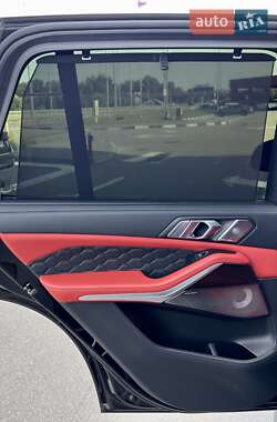 Внедорожник / Кроссовер BMW X5 M 2022 в 