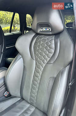 Внедорожник / Кроссовер BMW X5 M 2022 в 