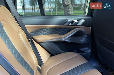Внедорожник / Кроссовер BMW X5 M 2022 в 