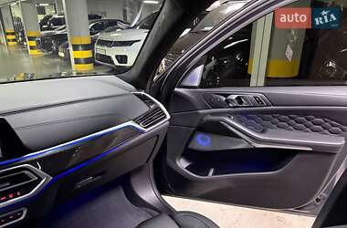 Внедорожник / Кроссовер BMW X5 M 2022 в 