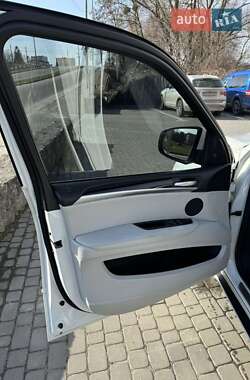 Внедорожник / Кроссовер BMW X5 M 2011 в 