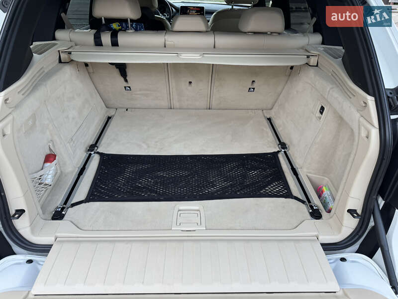 Позашляховик / Кросовер BMW X5 M 2014 в Дніпрі фото 14 Позашляховик / Кросовер BMW X5 M 2014 в Дніпрі