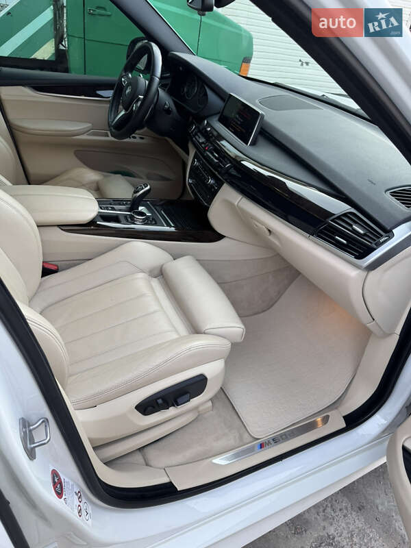 Позашляховик / Кросовер BMW X5 M 2014 в Дніпрі фото 16 Позашляховик / Кросовер BMW X5 M 2014 в Дніпрі