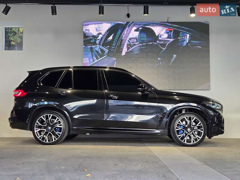 Внедорожник / Кроссовер BMW X5 M 2022 в Одессе