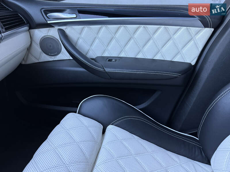 Внедорожник / Кроссовер BMW X5 M 2010 в Нововолынске